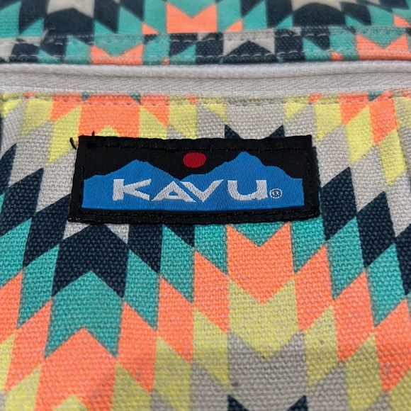 *3 for $20 Kavu cross body purse - Picture 2 of 5